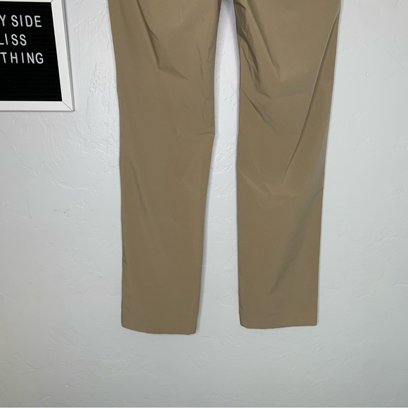 Vineyard Vines Tan Straight Leg Performance Dress Pants Men’s 30x30 Chinos - Picture 14 of 15
